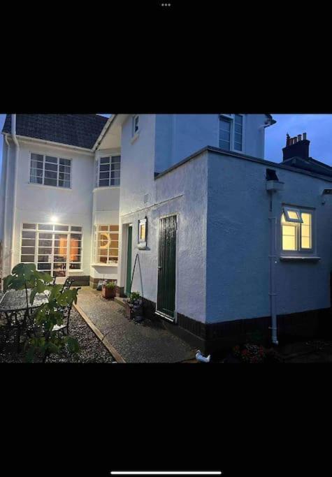 Spacious Semi-Detached Southsea House, Free Parking On Drive Portsmouth Zewnętrze zdjęcie