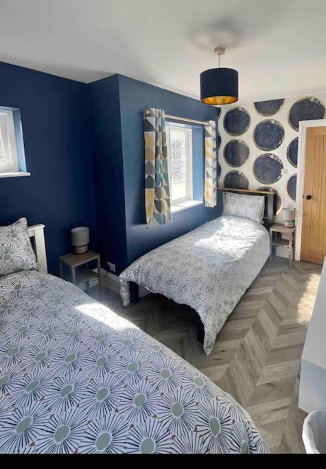 Spacious Semi-Detached Southsea House, Free Parking On Drive Portsmouth Zewnętrze zdjęcie