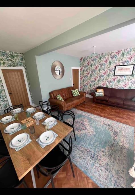 Spacious Semi-Detached Southsea House, Free Parking On Drive Portsmouth Zewnętrze zdjęcie