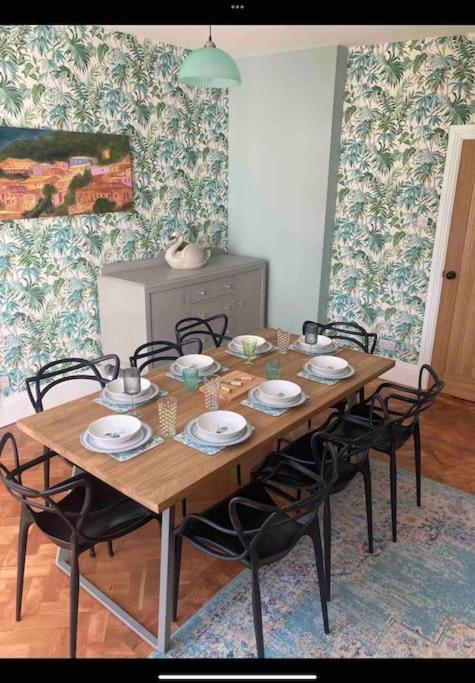 Spacious Semi-Detached Southsea House, Free Parking On Drive Portsmouth Zewnętrze zdjęcie