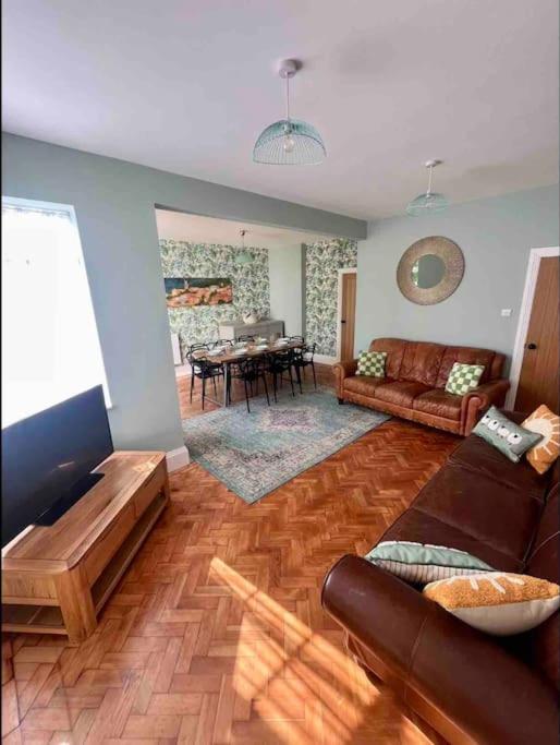 Spacious Semi-Detached Southsea House, Free Parking On Drive Portsmouth Zewnętrze zdjęcie